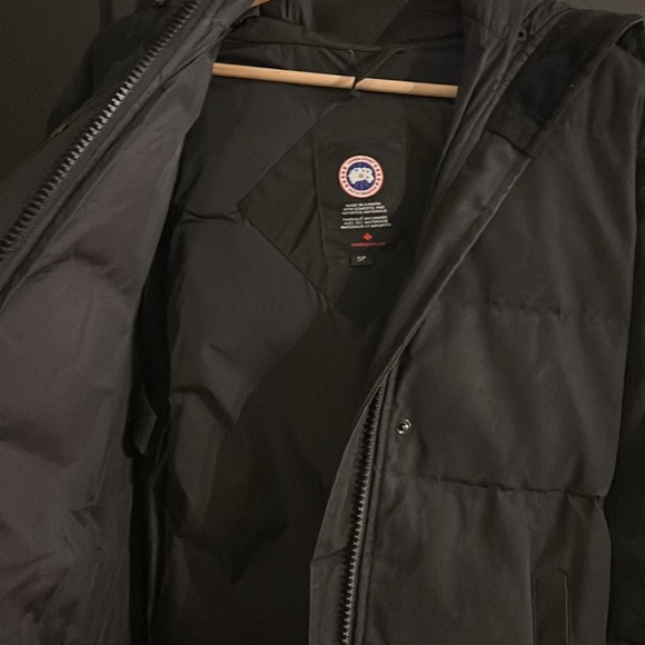 Canada Goose Shelburne Parka - Picture 7 of 8